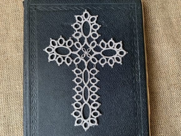 FSL Tatting Cross Bookmark